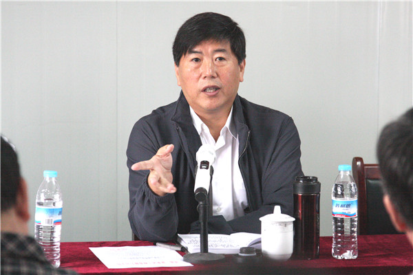 王董事长作工作报告_副本