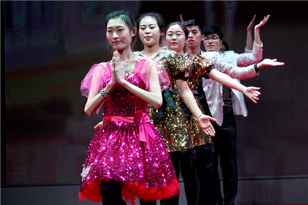 6舞蹈《浪漫樱花》六分公司 (寇春晓、杨猛、刘保红、徐希国、刘孝凯、李甜甜)_副本