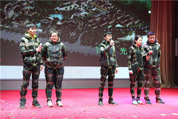 9光影秀 四分公司 (商震、杨中玉、刘大佩、胡庆涛、赵兴阳)_副本