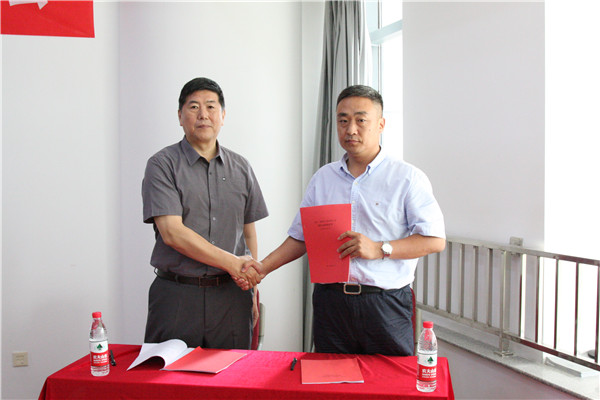 1.王董事长与一分公司经理蔡元宝签订金科集美天悦工程《项目目标责任书》_副本