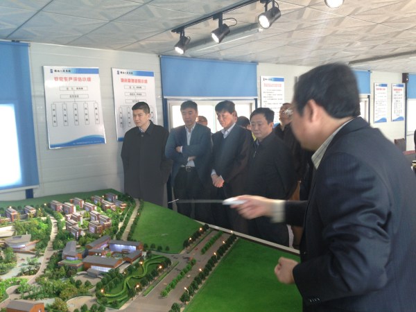 集团执行总经理商卫陪同山东省副省长孙绍骋等省市领导视察我公司承建的“山东济南养老服务中心”项目