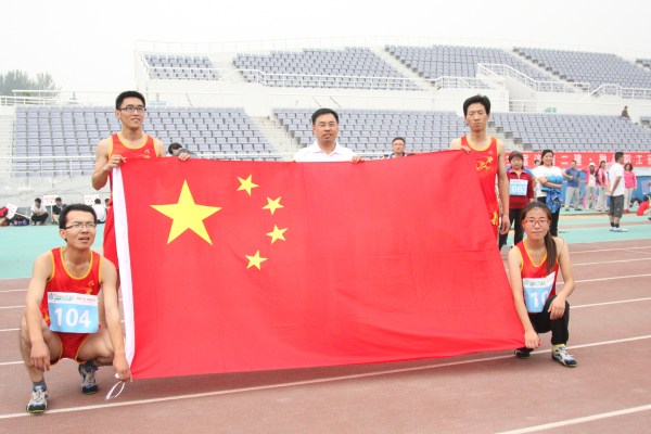 10.4 X 100米比赛第一名