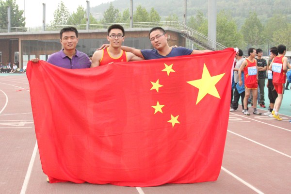 2.男子100米第1、2、3名